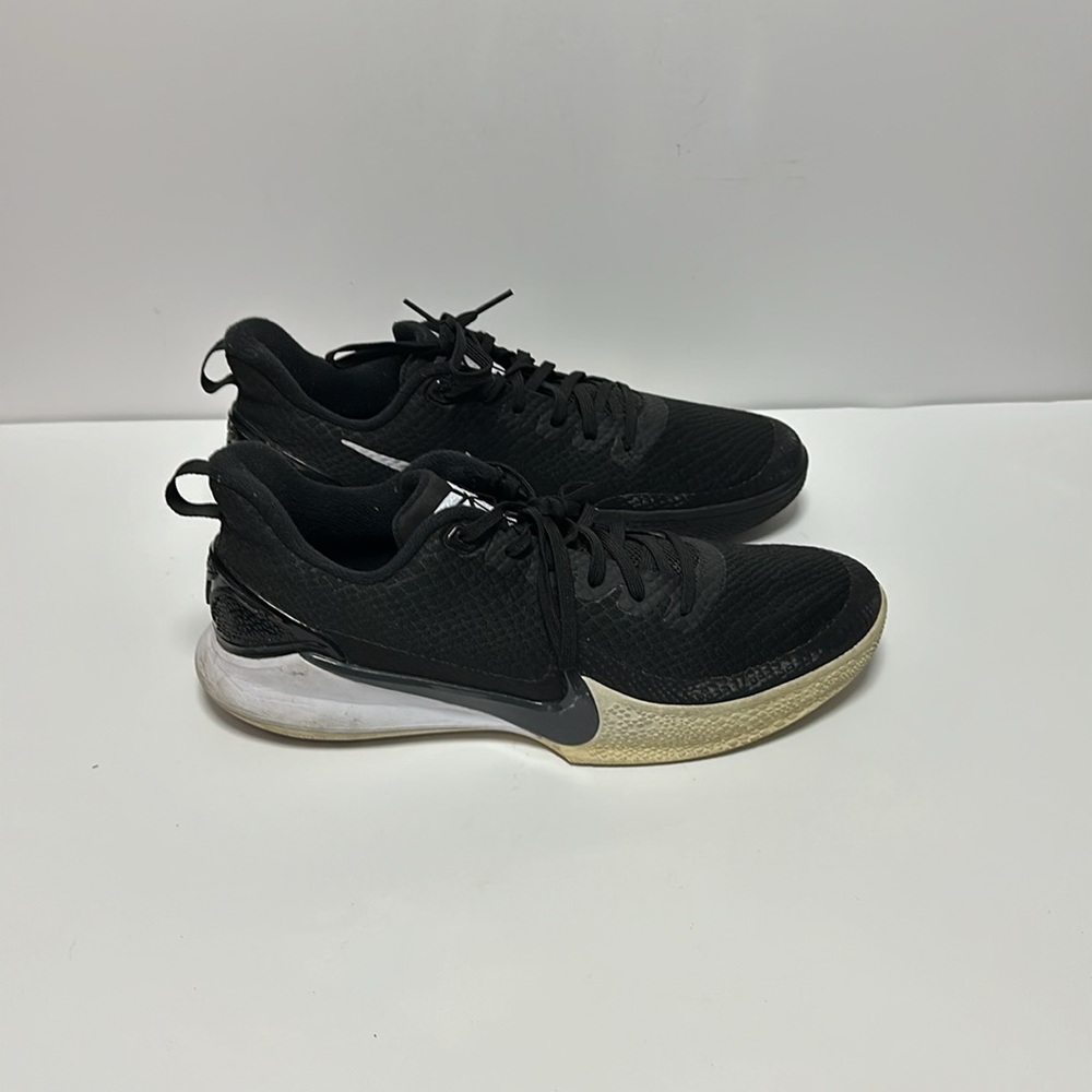 Nike Mamba Focus Kobe Men's Basketball Shoes Size 11 Black/White AJ5899-002